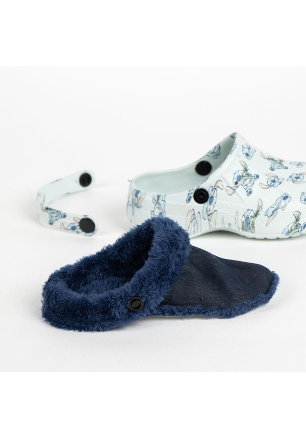 Crocs invierno STITCH